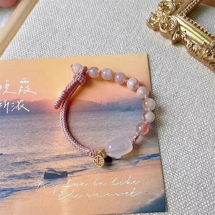 Handmade Jade Rabbit Zodiac Bracelet – Lucky Charm for Year of the Rabbit