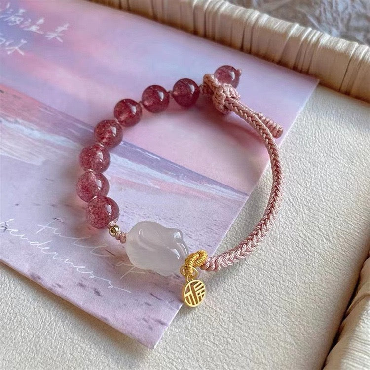 Handmade Jade Rabbit Zodiac Bracelet – Lucky Charm for Year of the Rabbit